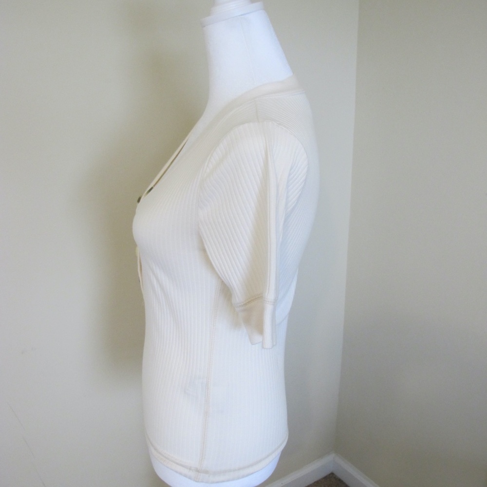 Abercrombie & Fitch Women's Short Sleeve chic staple Shirt top Size S Cream EUC - Picture 3 of 8